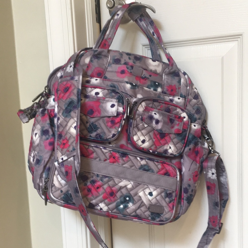 NWOT beautiful shoulder strap  and double straps many compartments, Never Used